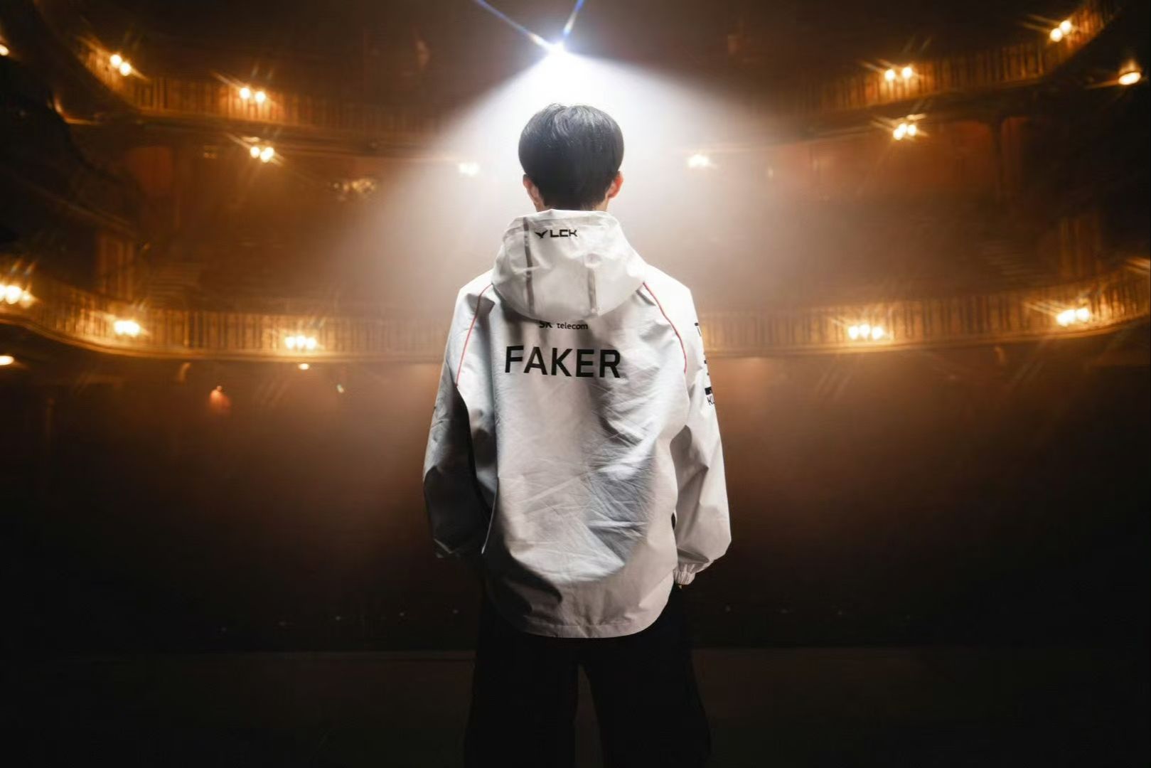 【战报】英雄联盟S10决赛，SN 1：3不敌DWG，DWG新王登基