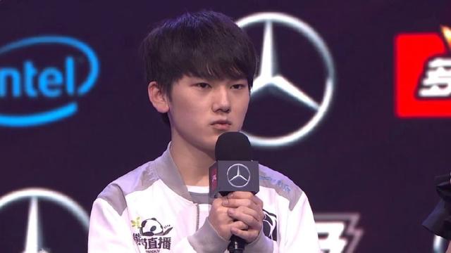 Gnar真的练习得很不错！999灵活地绕过并击杀了 Scout 一枪双杀， Top Esports 重新夺回了一分