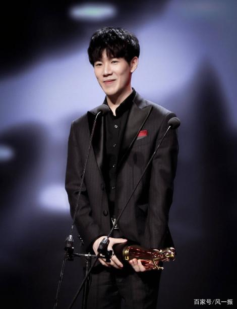 OMG中单Angel发文：因父亲去世要缺席下场比赛，很抱歉