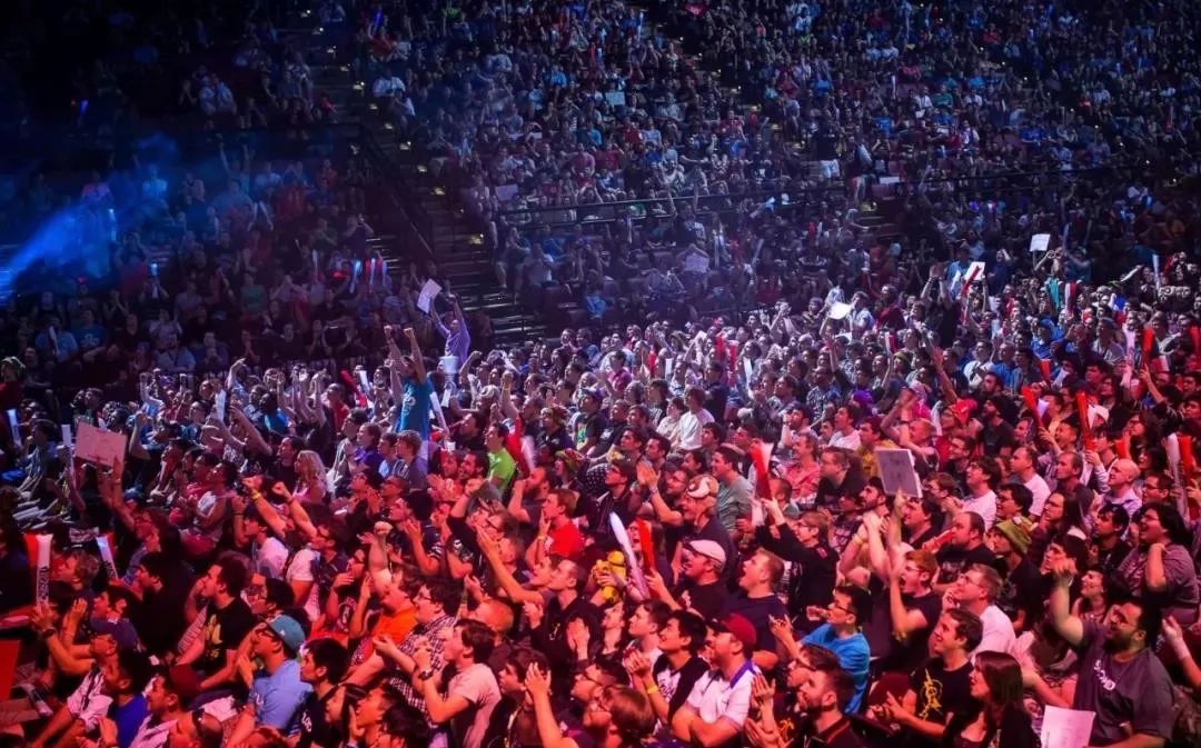 FURIA Esports 击败 NAVI，成为 2025 年 Thunderpick 世界锦标赛的冠军