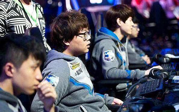 亚运会英雄联盟项目中国队挺进四强，将在半决赛迎战韩国队